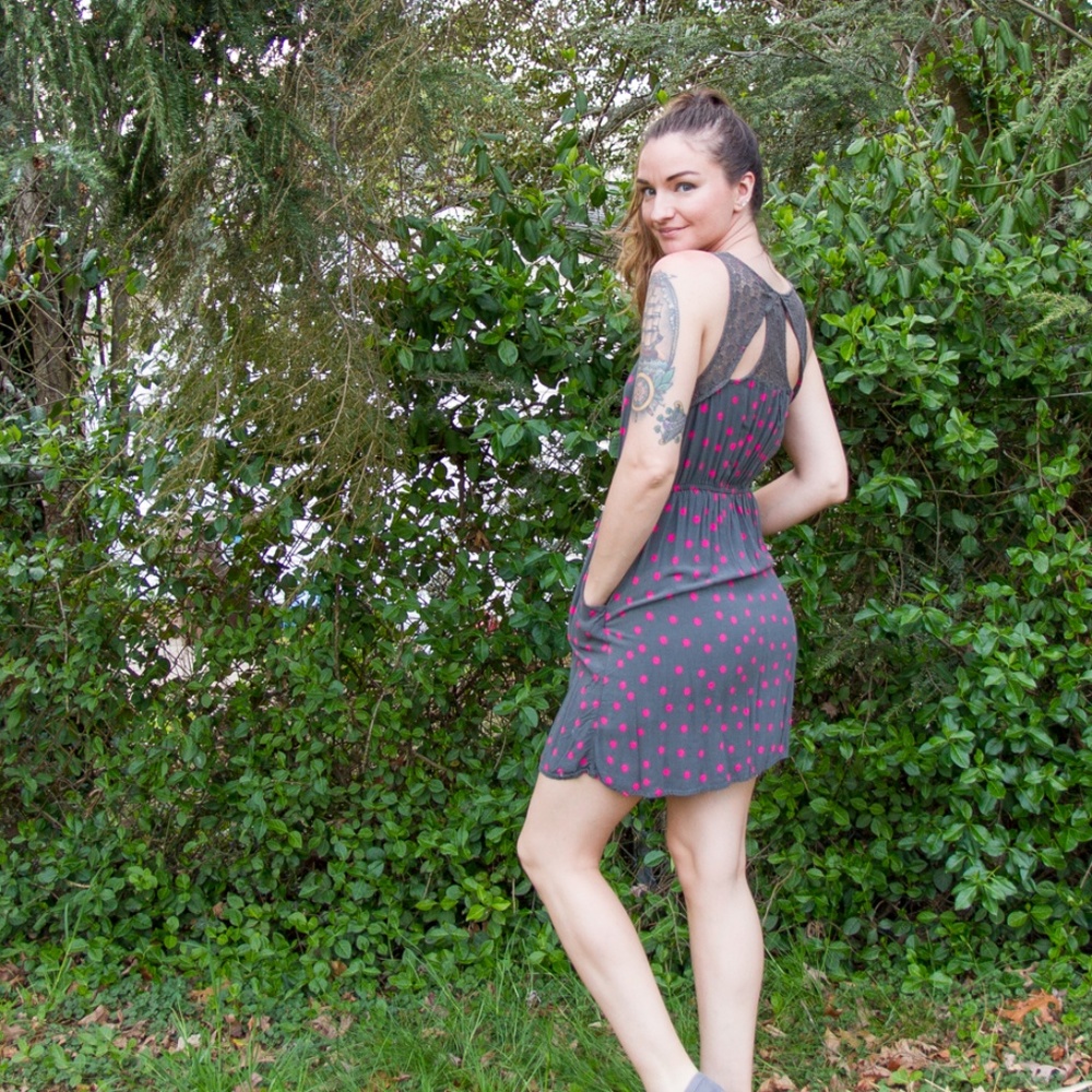 Dress w/ Pockets